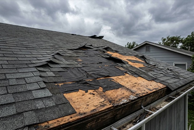 Worn shingle detail